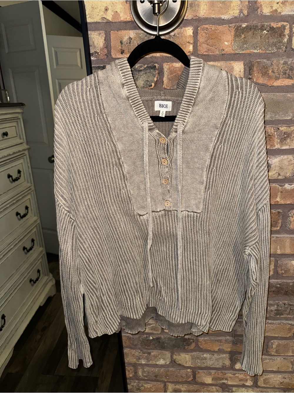 BKE Men's Light Beige Ribbed V-Neck Button Pullover Sweater